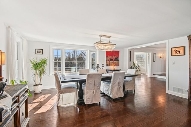 708 S Rose Farm Road, Woodstock, IL 60098