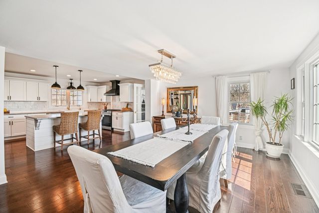 708 S Rose Farm Road, Woodstock, IL 60098