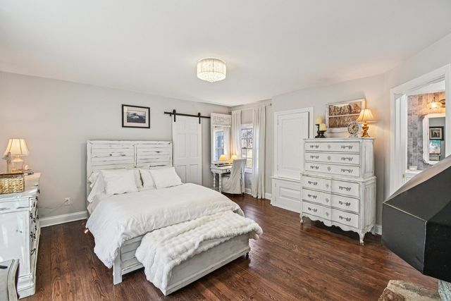 708 S Rose Farm Road, Woodstock, IL 60098