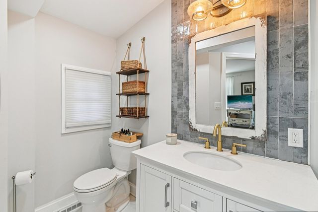 708 S Rose Farm Road, Woodstock, IL 60098