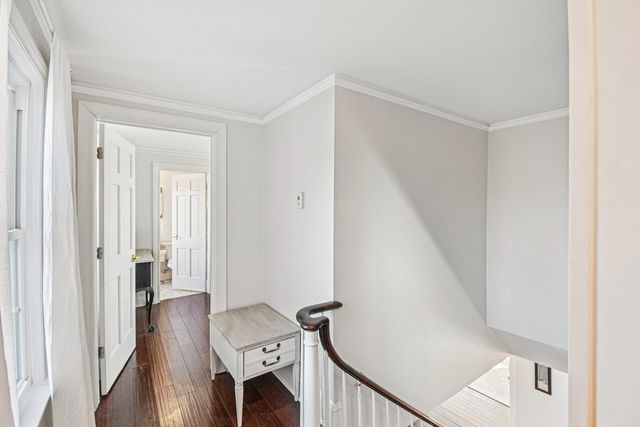 708 S Rose Farm Road, Woodstock, IL 60098