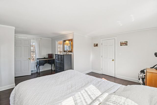 708 S Rose Farm Road, Woodstock, IL 60098