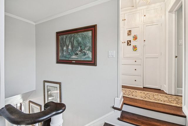 708 S Rose Farm Road, Woodstock, IL 60098