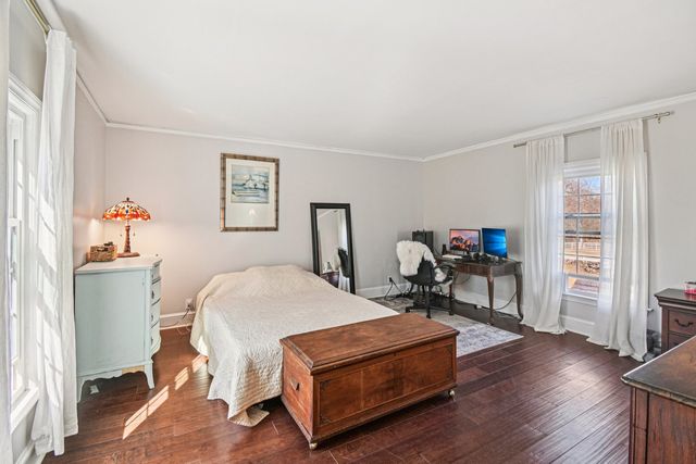 708 S Rose Farm Road, Woodstock, IL 60098