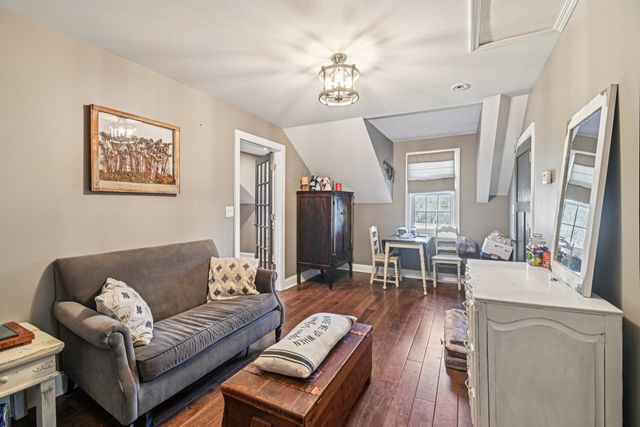 708 S Rose Farm Road, Woodstock, IL 60098