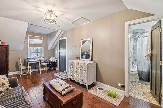 708 S Rose Farm Road, Woodstock, IL 60098