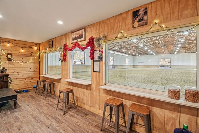 708 S Rose Farm Road, Woodstock, IL 60098