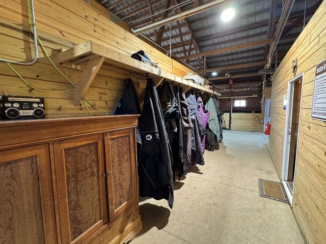 708 S Rose Farm Road, Woodstock, IL 60098