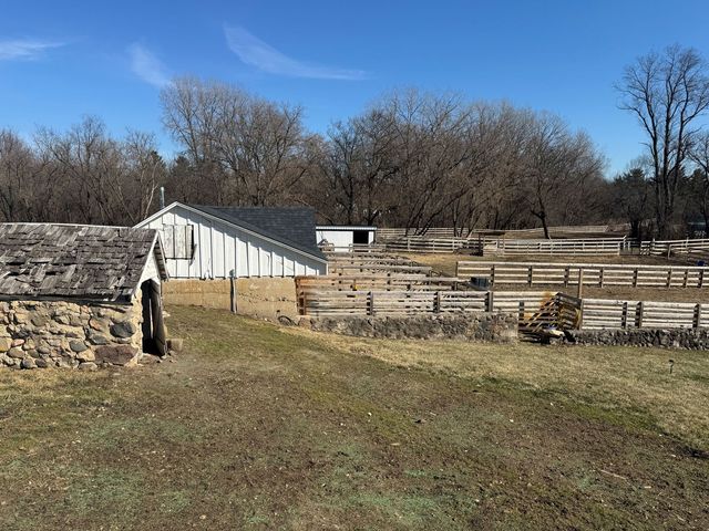 708 S Rose Farm Road, Woodstock, IL 60098