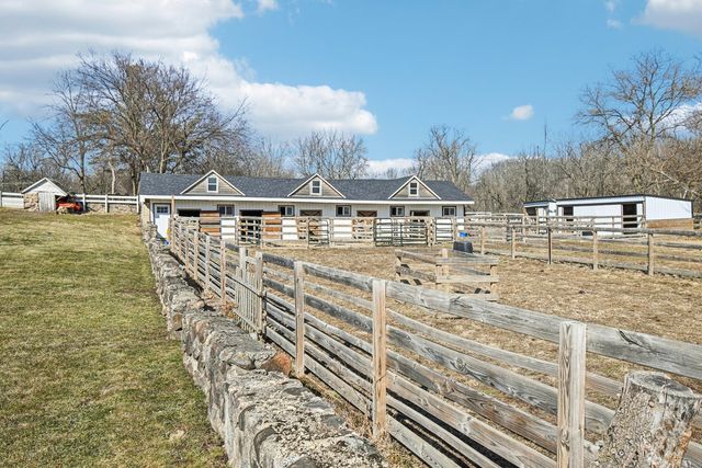 708 S Rose Farm Road, Woodstock, IL 60098