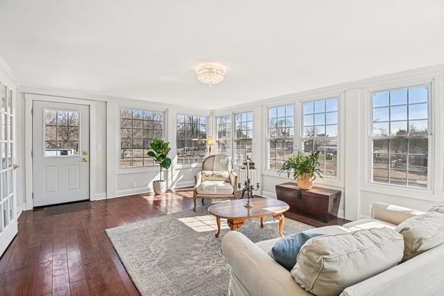 708 S Rose Farm Road, Woodstock, IL 60098