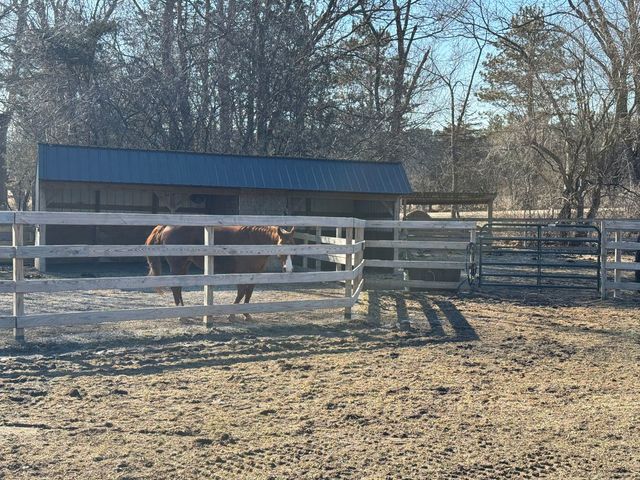 708 S Rose Farm Road, Woodstock, IL 60098