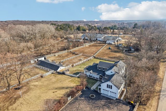 708 S Rose Farm Road, Woodstock, IL 60098