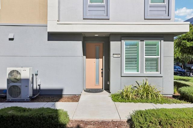 5704 Immersion Loop, San Jose, CA 95119