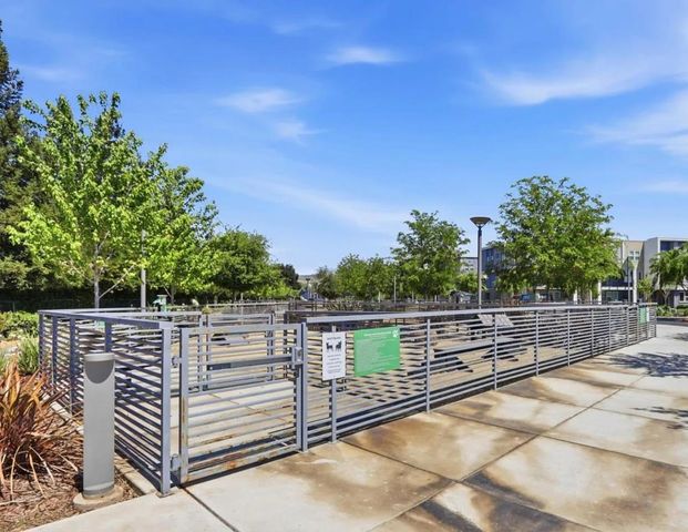 5704 Immersion Loop, San Jose, CA 95119