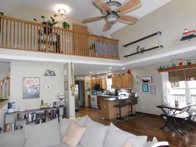 11087 S Trinity Lane, Pekin, IN 47165