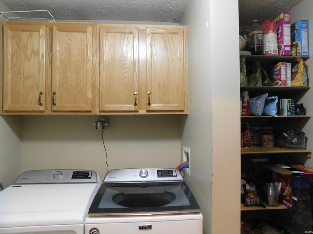 11087 S Trinity Lane, Pekin, IN 47165