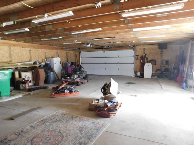 11087 S Trinity Lane, Pekin, IN 47165