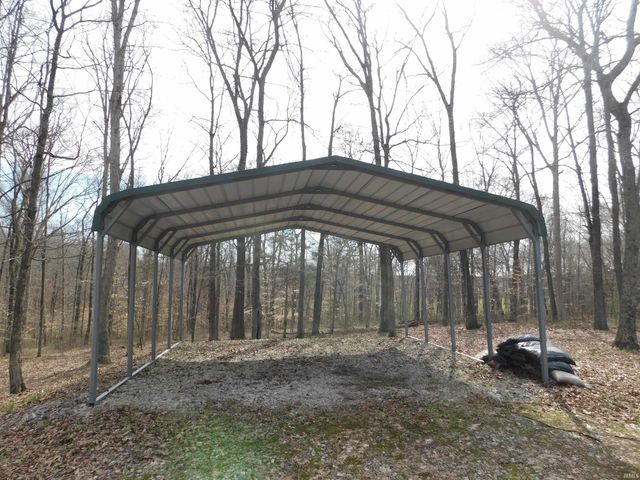 11087 S Trinity Lane, Pekin, IN 47165