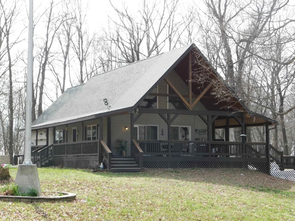11087 S Trinity Lane, Pekin, IN 47165