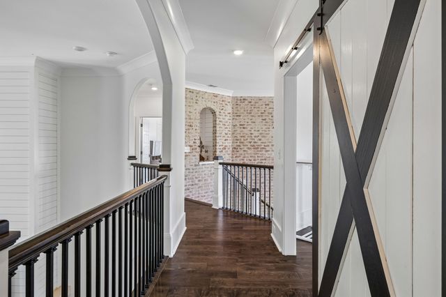 3393 Slayden Marion Rd, Cumberland Furnace, TN 37051