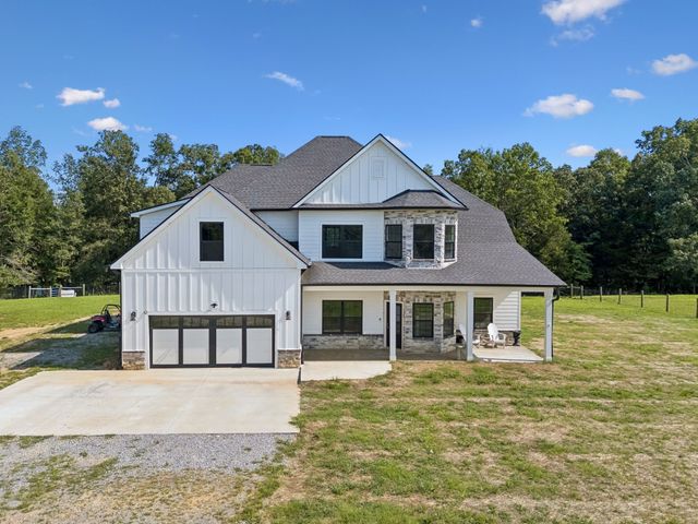 3393 Slayden Marion Rd, Cumberland Furnace, TN 37051