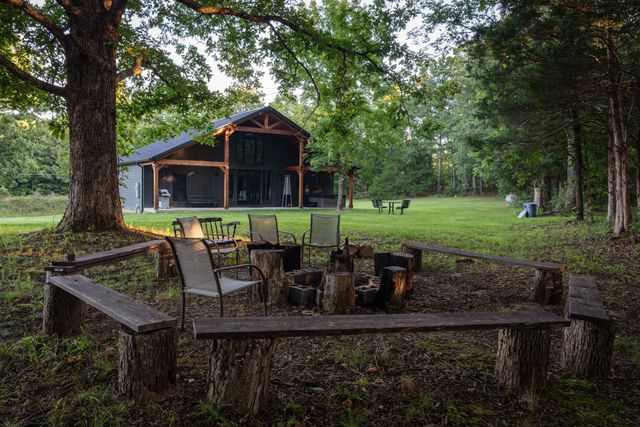 3393 Slayden Marion Rd, Cumberland Furnace, TN 37051