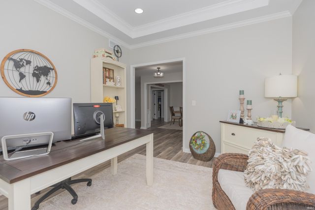 4522 Ivy Glenn Drive, Newburgh, IN 47630