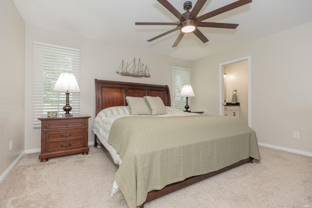 4522 Ivy Glenn Drive, Newburgh, IN 47630