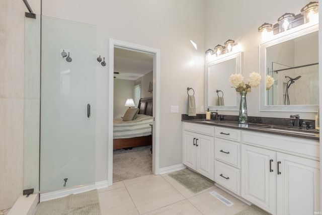 4522 Ivy Glenn Drive, Newburgh, IN 47630