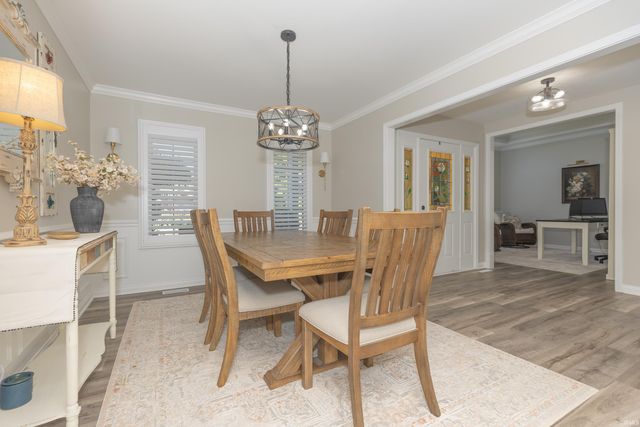 4522 Ivy Glenn Drive, Newburgh, IN 47630