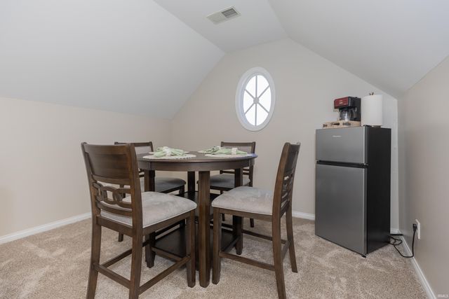 4522 Ivy Glenn Drive, Newburgh, IN 47630