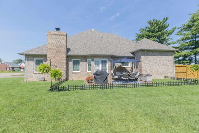 4522 Ivy Glenn Drive, Newburgh, IN 47630
