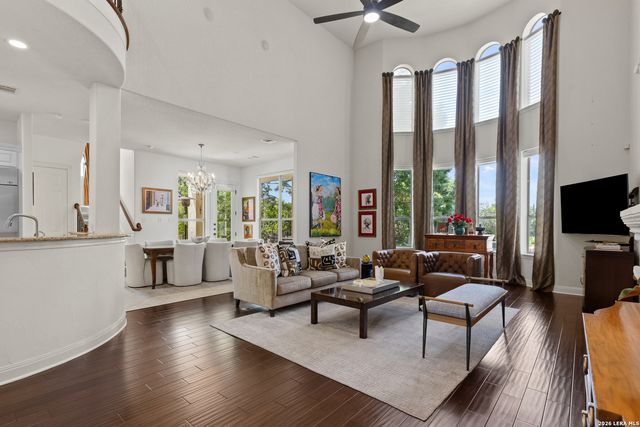 7450 Hovingham, San Antonio, TX 78257