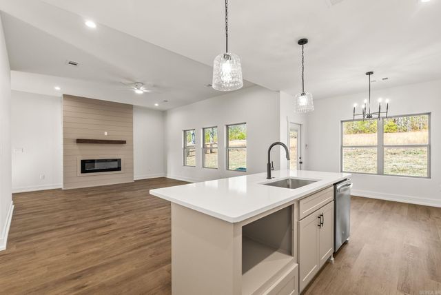 41 Ridge View Street, Vilonia, AR 72173