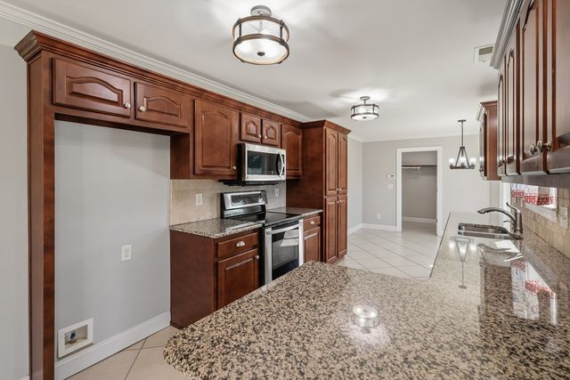 11 Hardy Street, Chatsworth, GA 30705