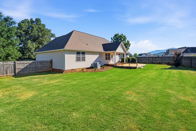 11 Hardy Street, Chatsworth, GA 30705