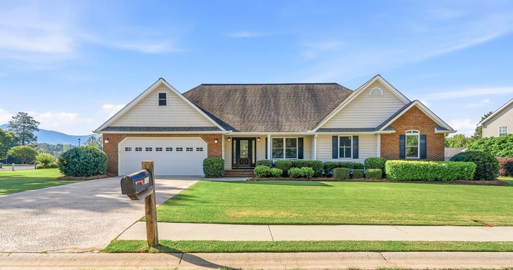 11 Hardy Street, Chatsworth, GA 30705