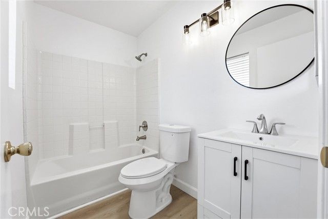 2 Carlsbad, Aliso Viejo, CA 92656