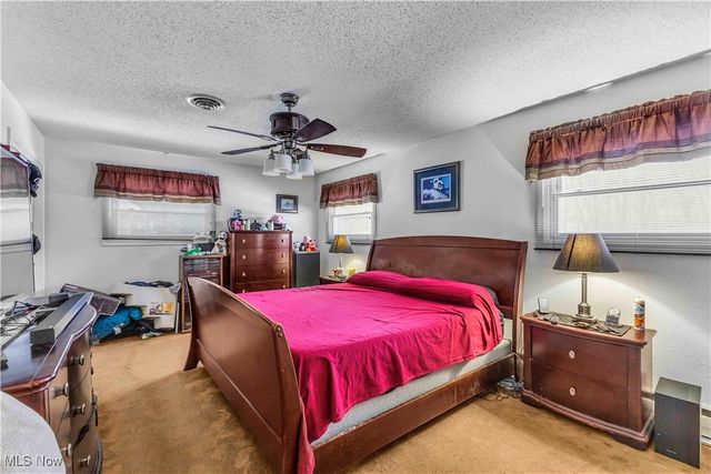 6624 Ronjoy Place, Youngstown, OH 44512