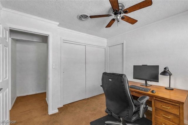 6624 Ronjoy Place, Youngstown, OH 44512