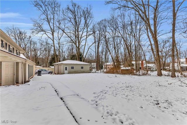 6624 Ronjoy Place, Youngstown, OH 44512