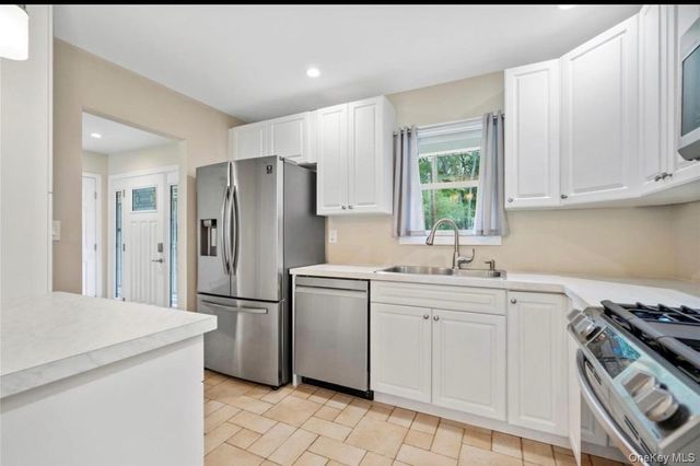 61 Brookhaven Drive, Rocky Point, NY 11778