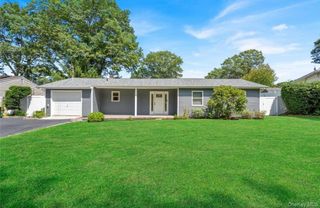 61 Brookhaven Drive, Rocky Point, NY 11778
