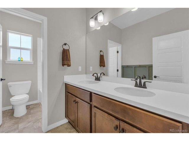 138 Starlight Cir, Erie, CO 80516