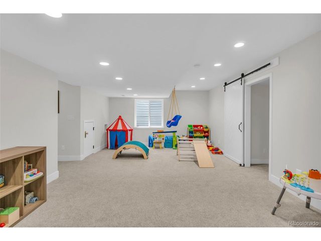 138 Starlight Cir, Erie, CO 80516