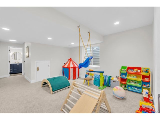 138 Starlight Cir, Erie, CO 80516