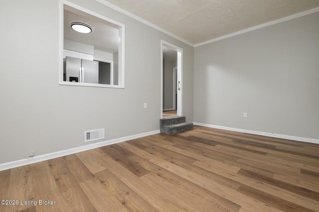 3003 Vogue Ave, Louisville, KY 40220