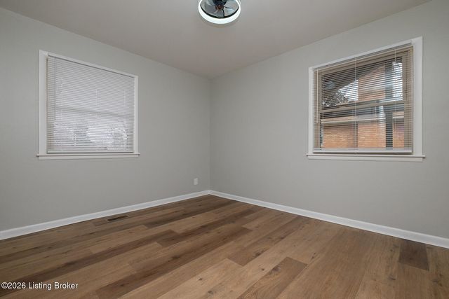 3003 Vogue Ave, Louisville, KY 40220