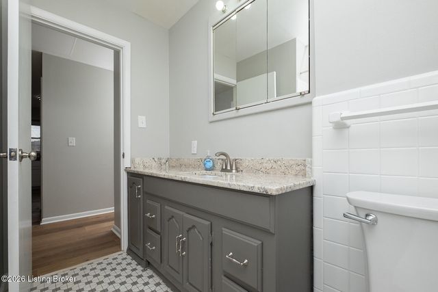 3003 Vogue Ave, Louisville, KY 40220